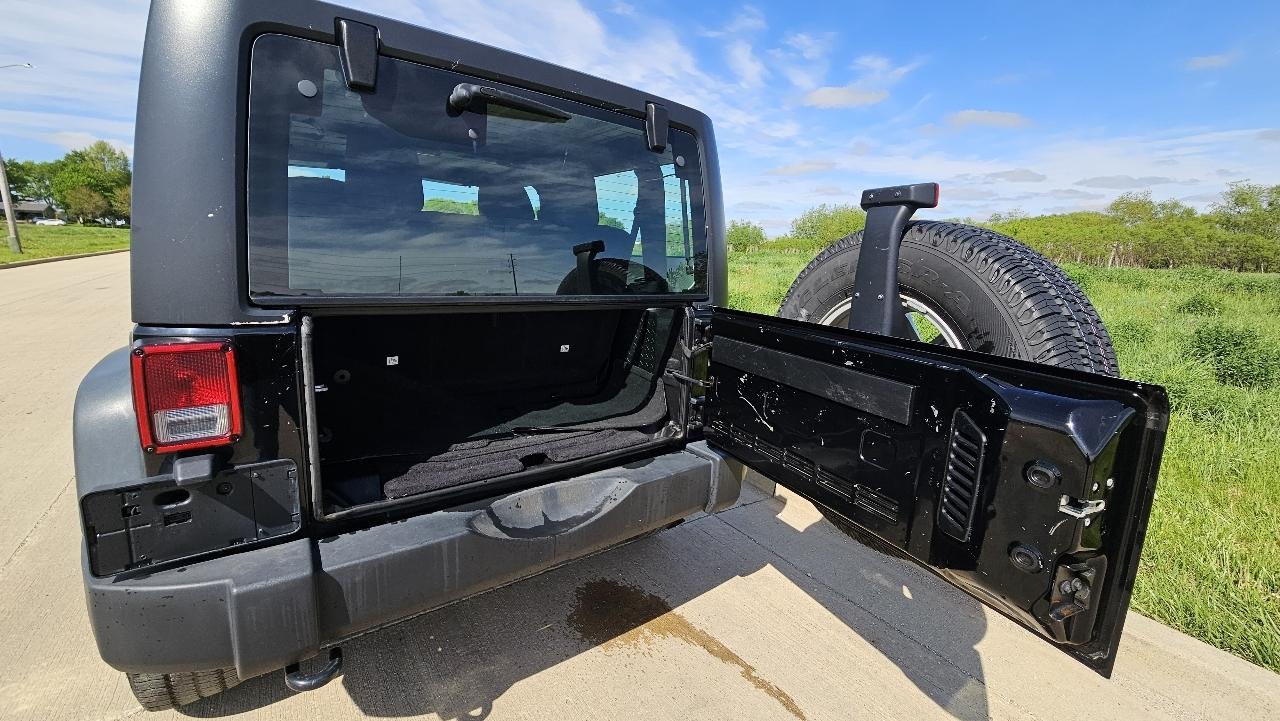 Jeep Wrangler 4WD 2dr Sport 2015