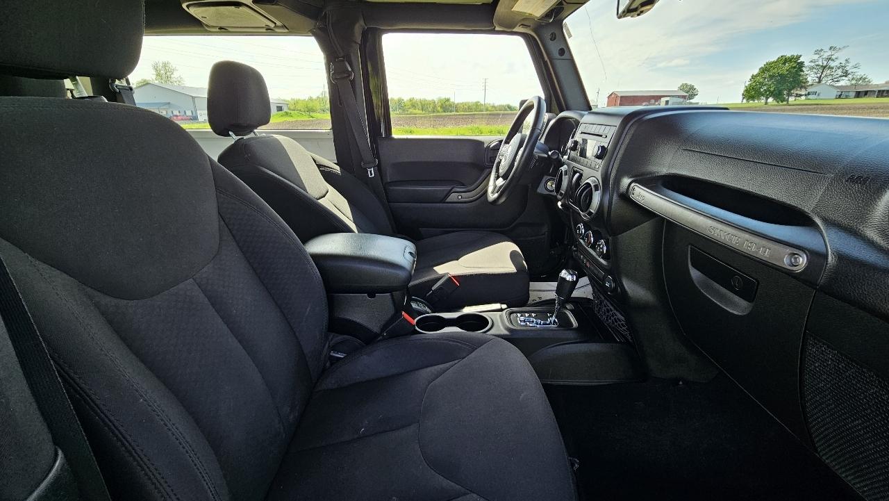 Jeep Wrangler 4WD 2dr Sport 2015