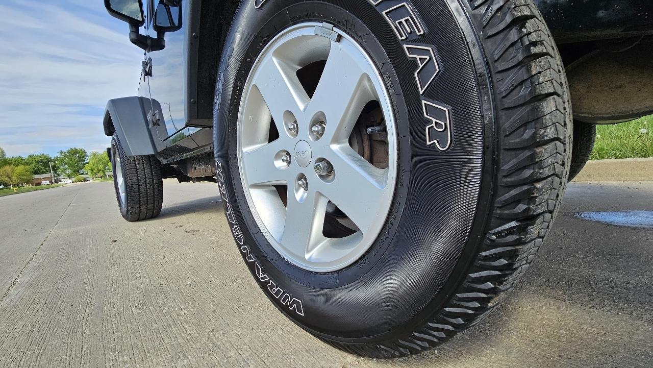 Jeep Wrangler 4WD 2dr Sport 2015