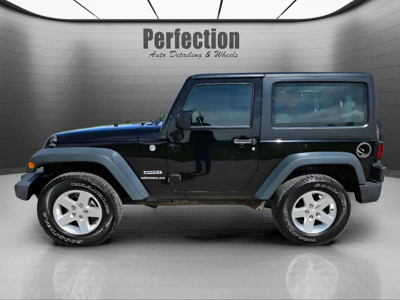 Jeep Wrangler 4WD 2dr Sport 2015