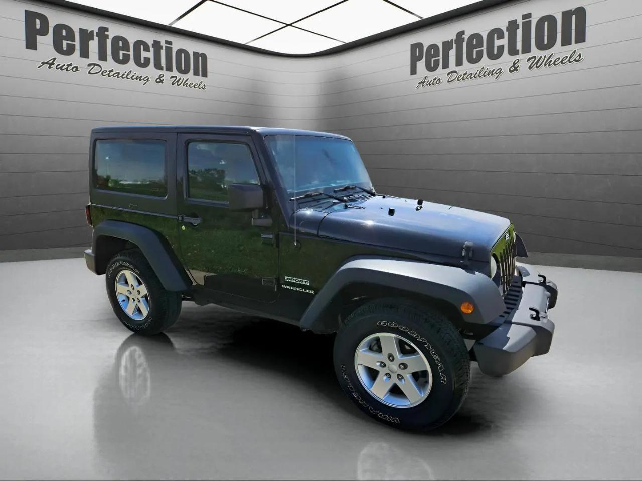 Jeep Wrangler 4WD 2dr Sport 2015