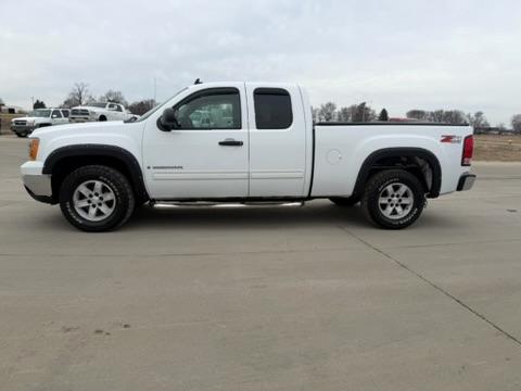 GMC Sierra 1500 4WD Ext Cab 143.5" SLE 2009