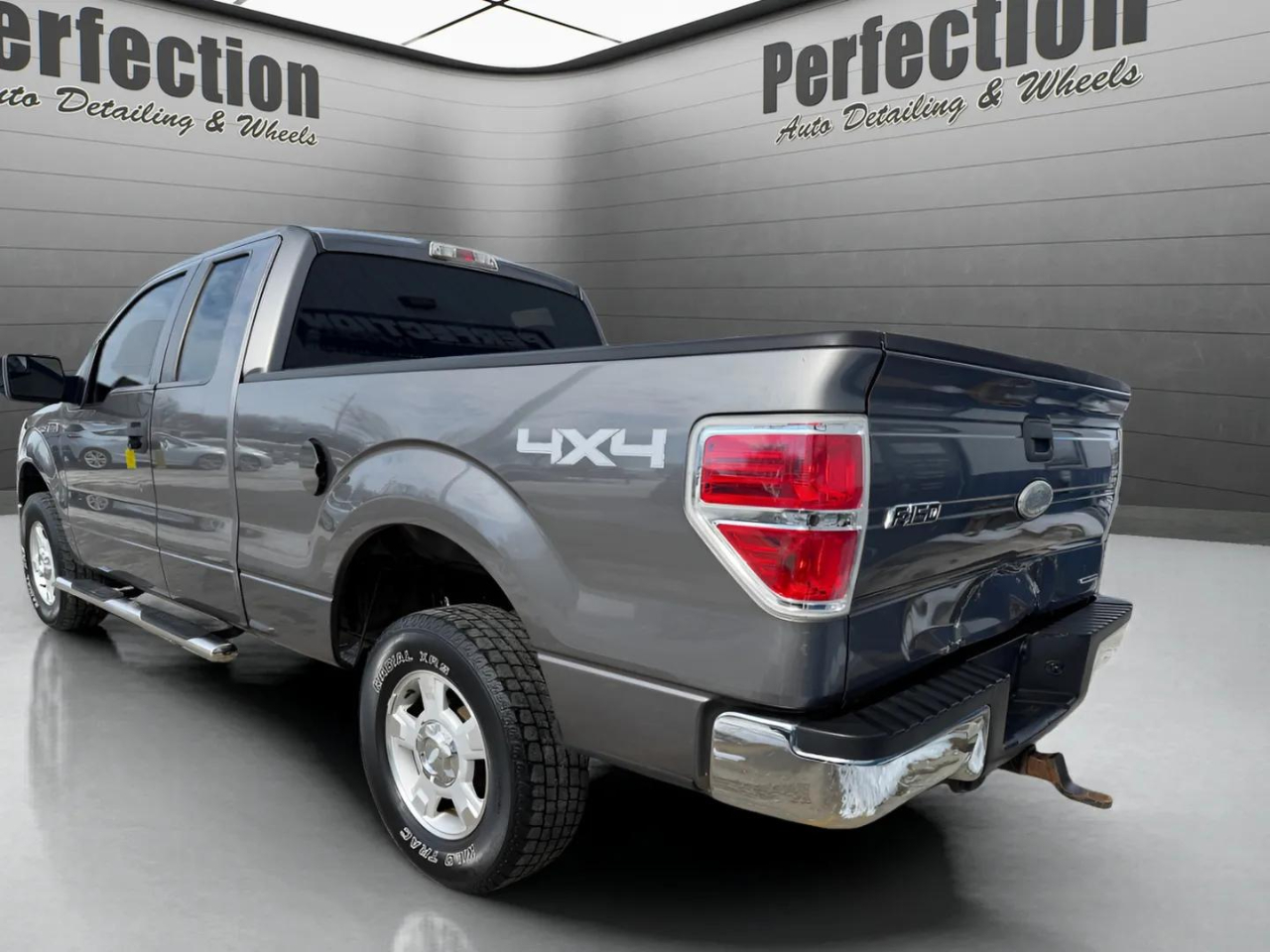 Ford F-150 4WD SuperCab 145" Lariat 2011