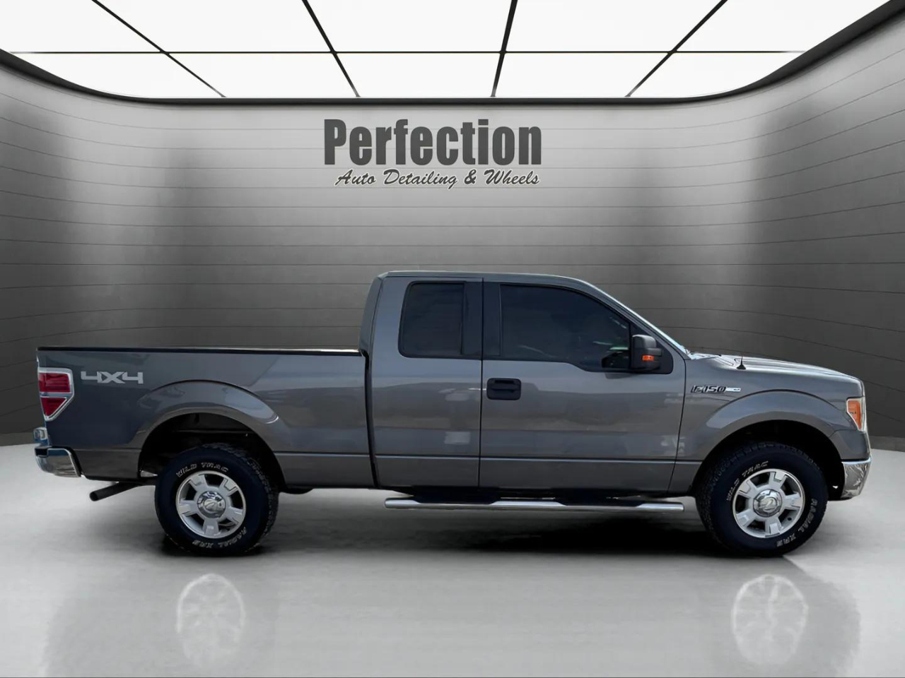 Ford F-150 4WD SuperCab 145" Lariat 2011