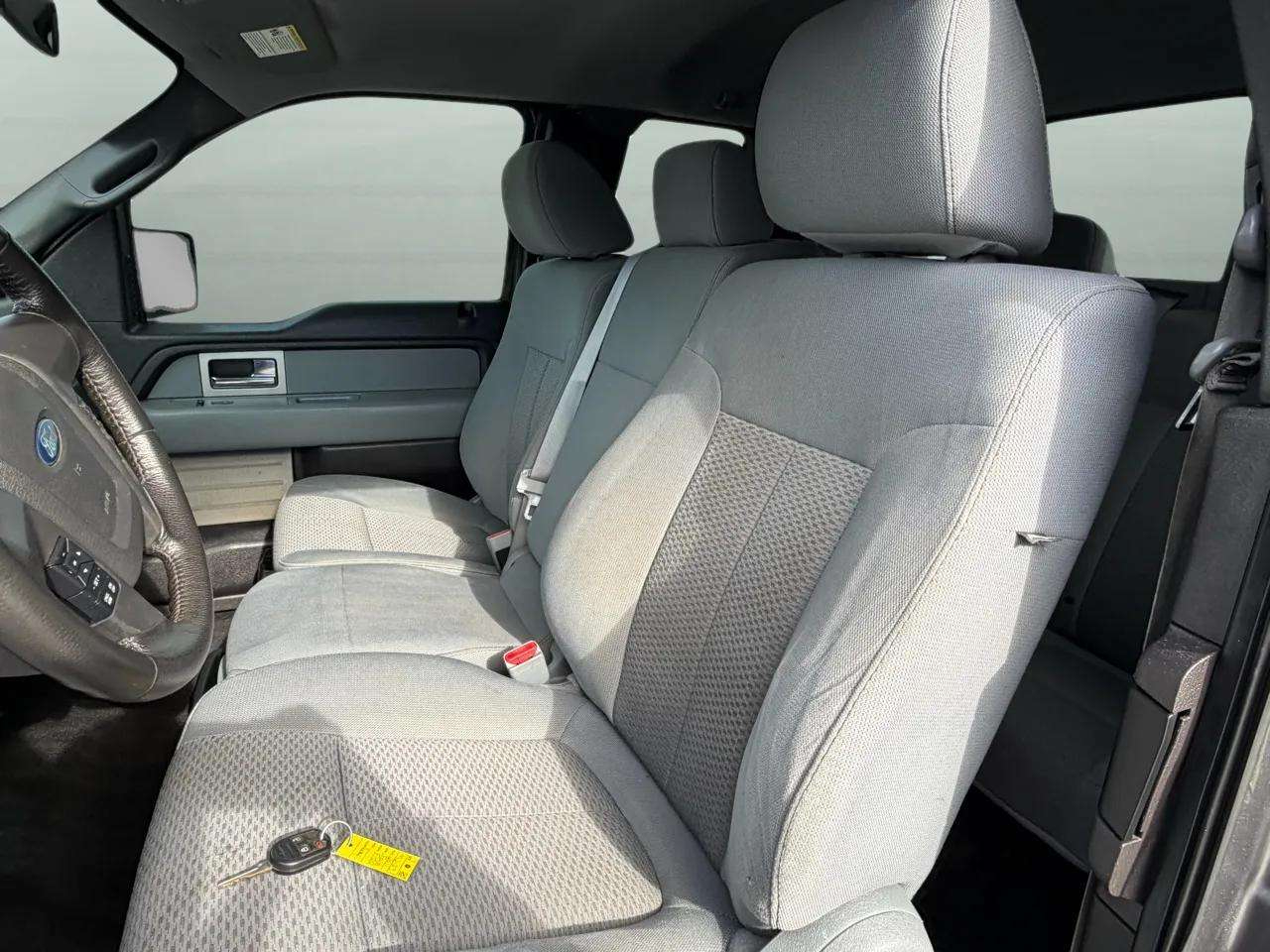 Ford F-150 4WD SuperCab 145" Lariat 2011