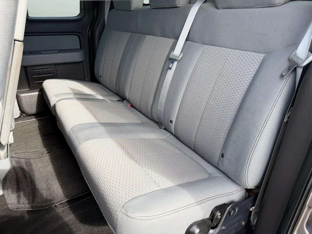 Ford F-150 4WD SuperCab 145" Lariat 2011