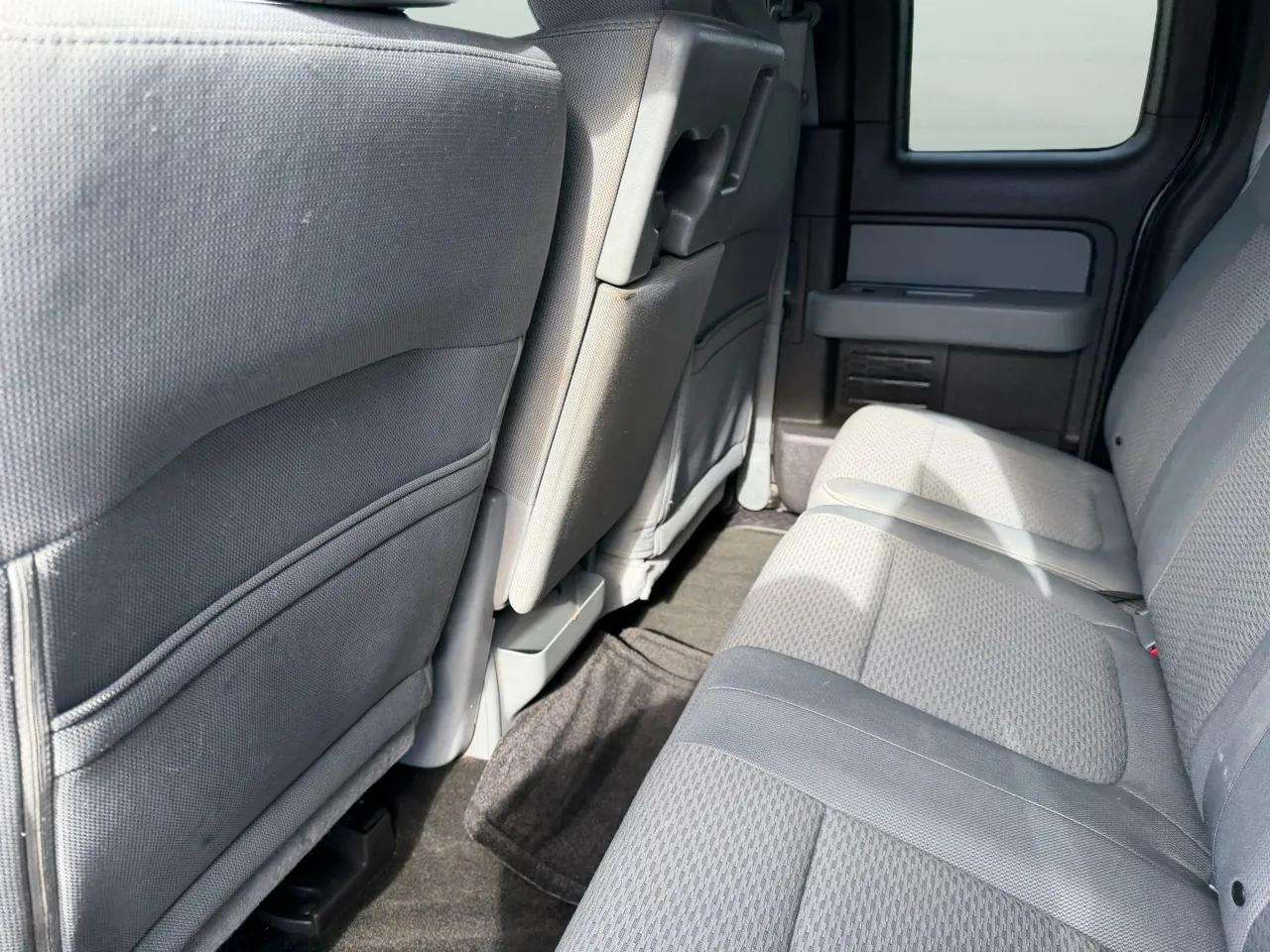 Ford F-150 4WD SuperCab 145" Lariat 2011