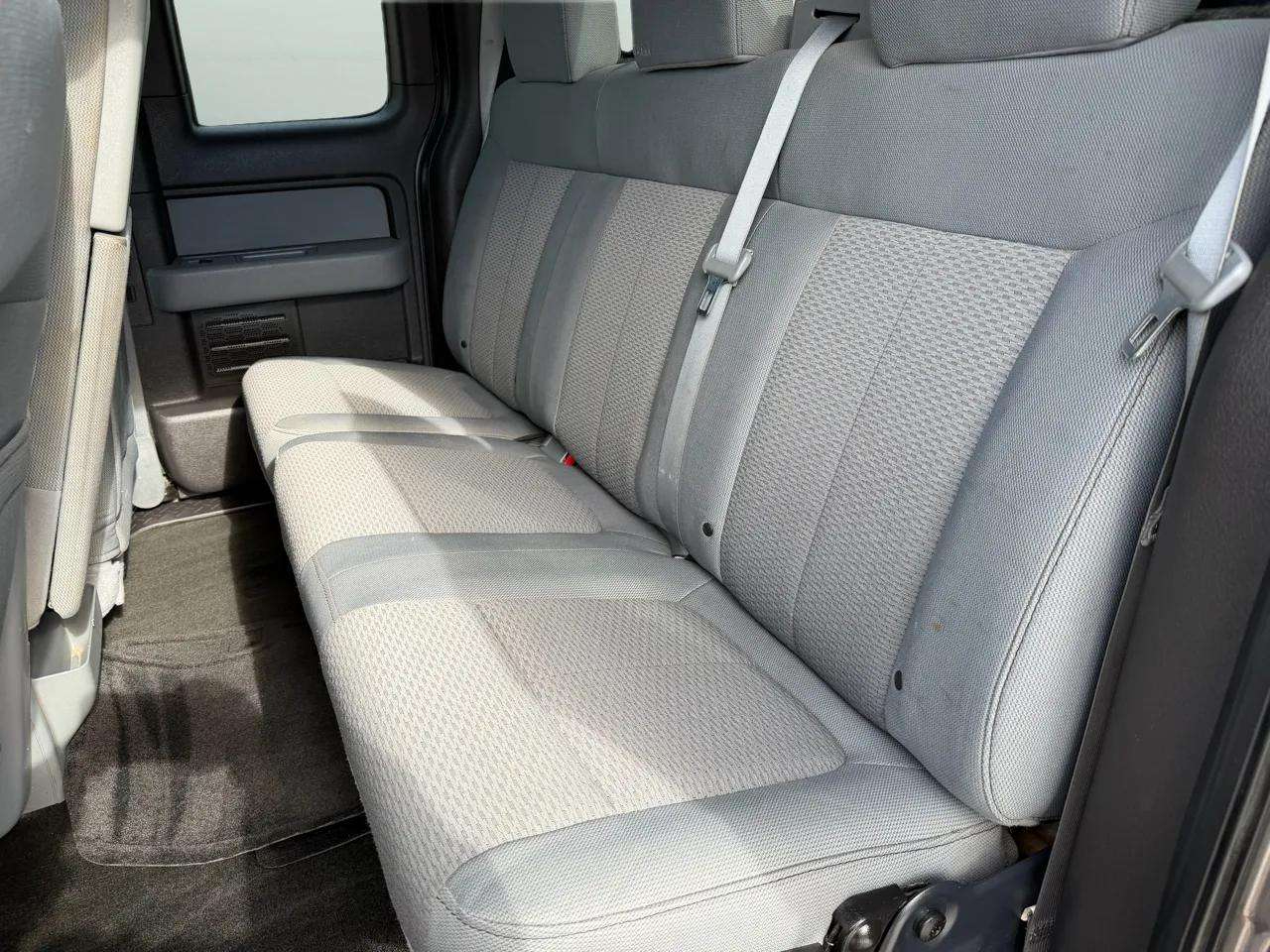 Ford F-150 4WD SuperCab 145" Lariat 2011