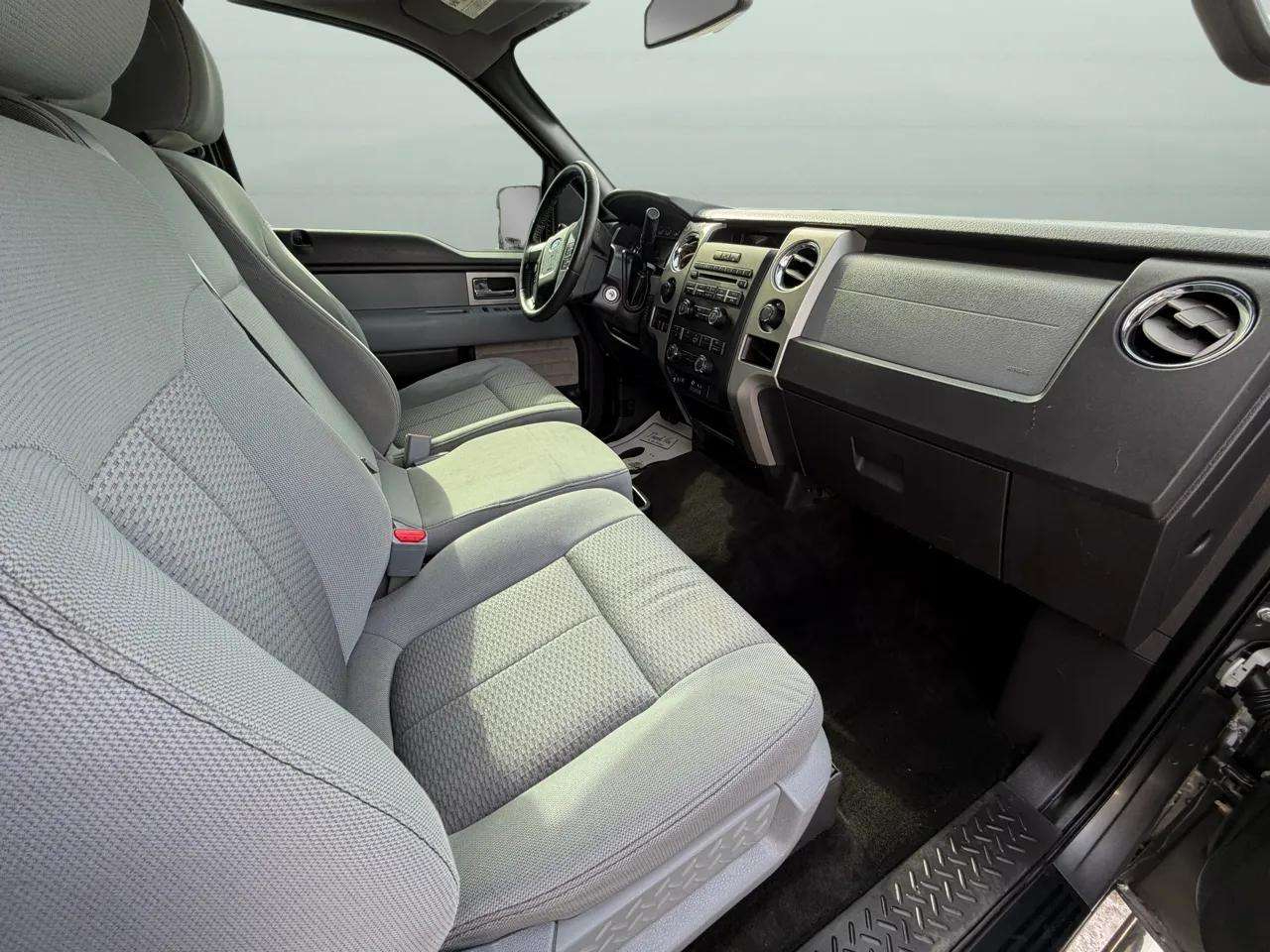 Ford F-150 4WD SuperCab 145" Lariat 2011