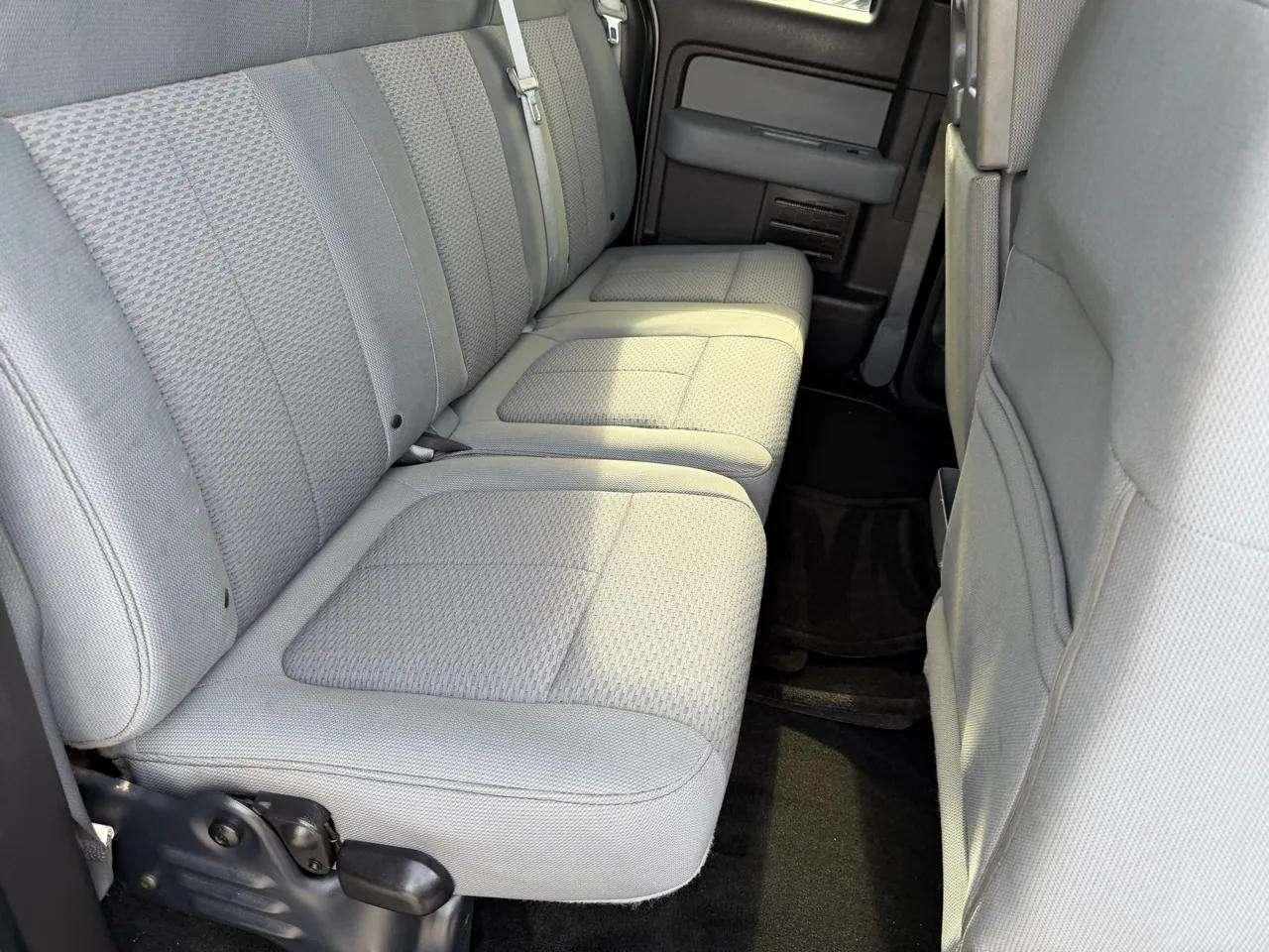 Ford F-150 4WD SuperCab 145" Lariat 2011