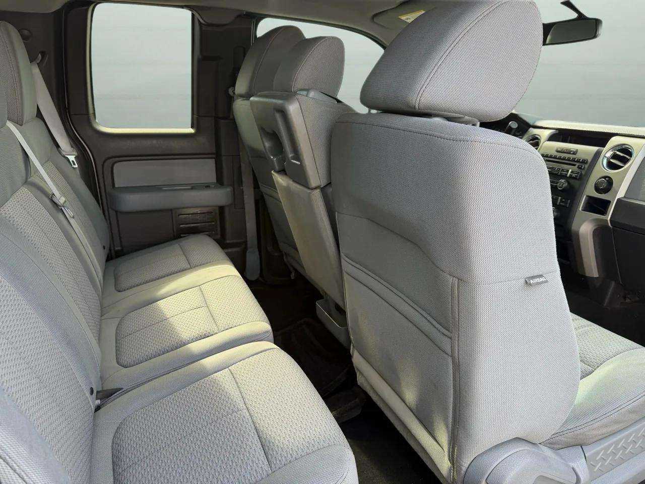 Ford F-150 4WD SuperCab 145" Lariat 2011