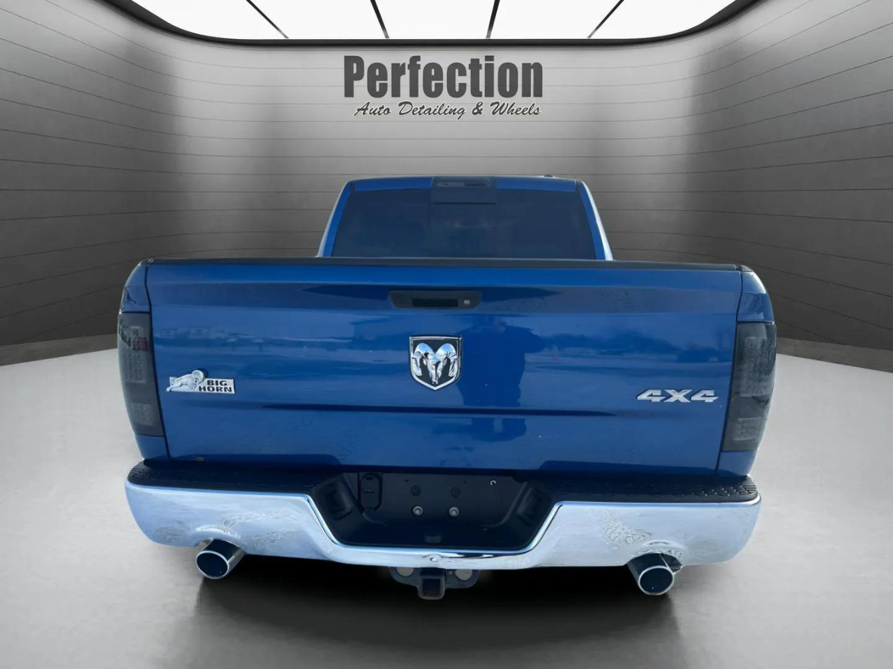 RAM 1500 4WD Crew Cab 140.5" Big Horn 2011