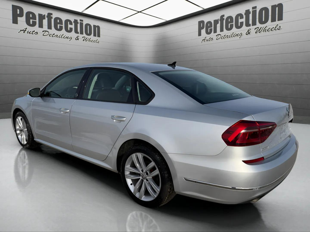 Volkswagen Passat 2.0T Wolfsburg Edition Auto 2019