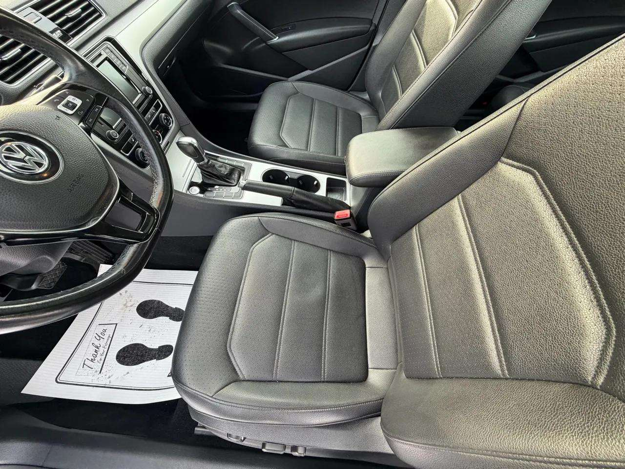 Volkswagen Passat 2.0T Wolfsburg Edition Auto 2019