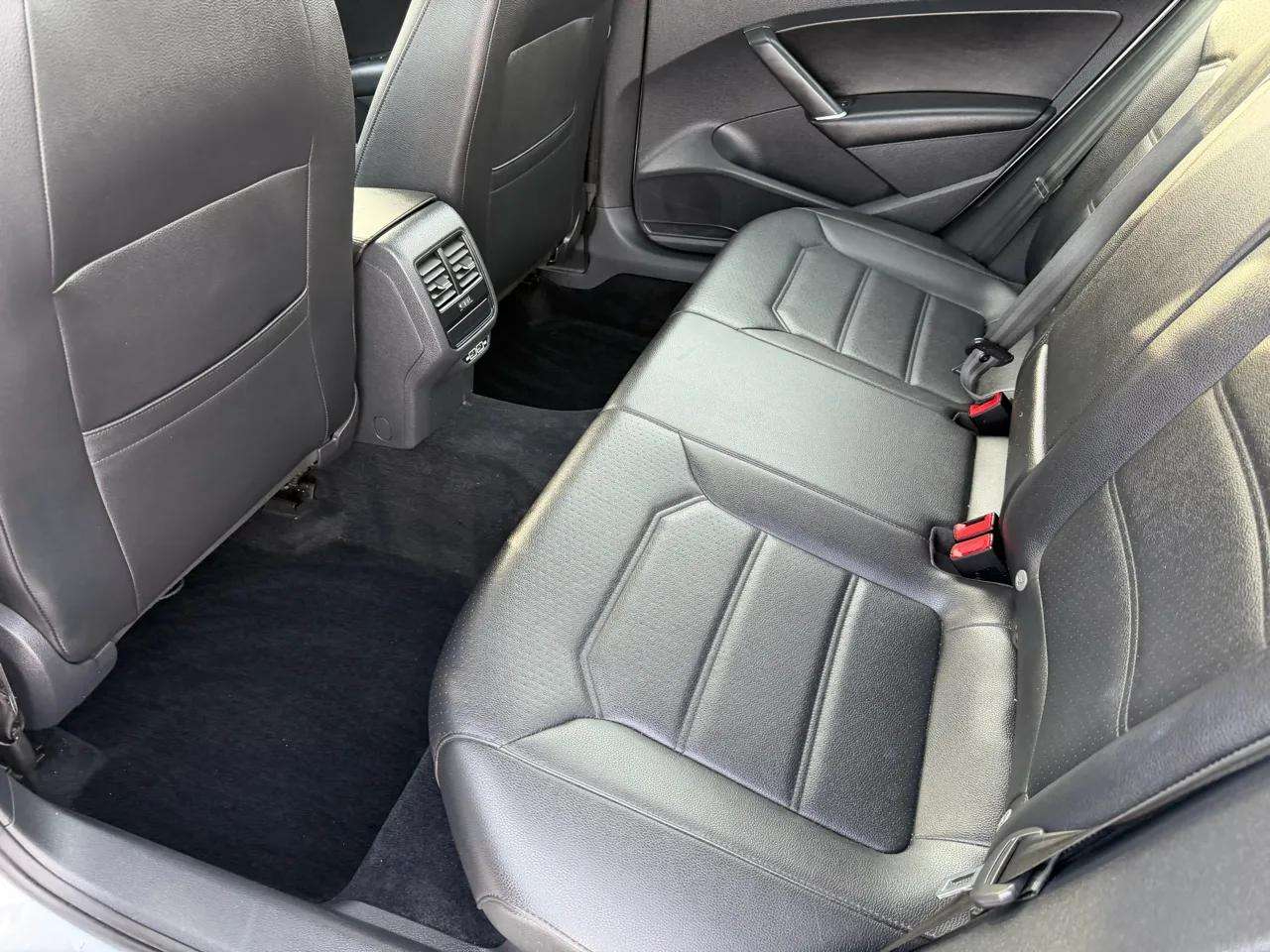 Volkswagen Passat 2.0T Wolfsburg Edition Auto 2019