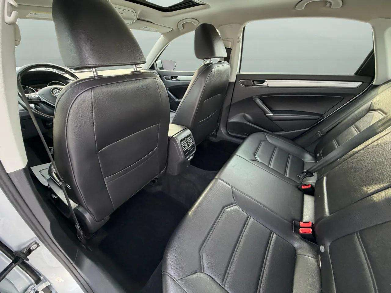 Volkswagen Passat 2.0T Wolfsburg Edition Auto 2019