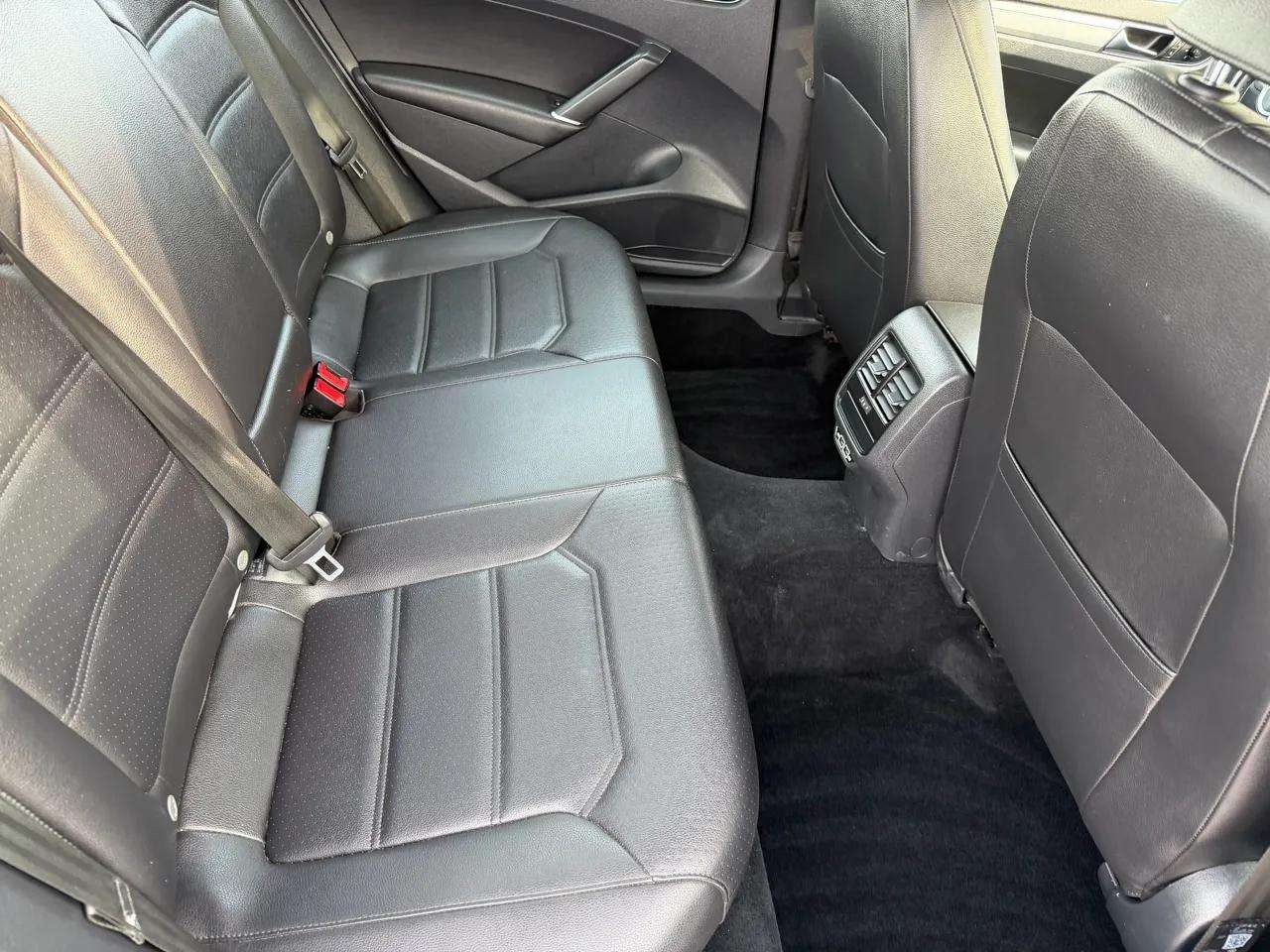 Volkswagen Passat 2.0T Wolfsburg Edition Auto 2019