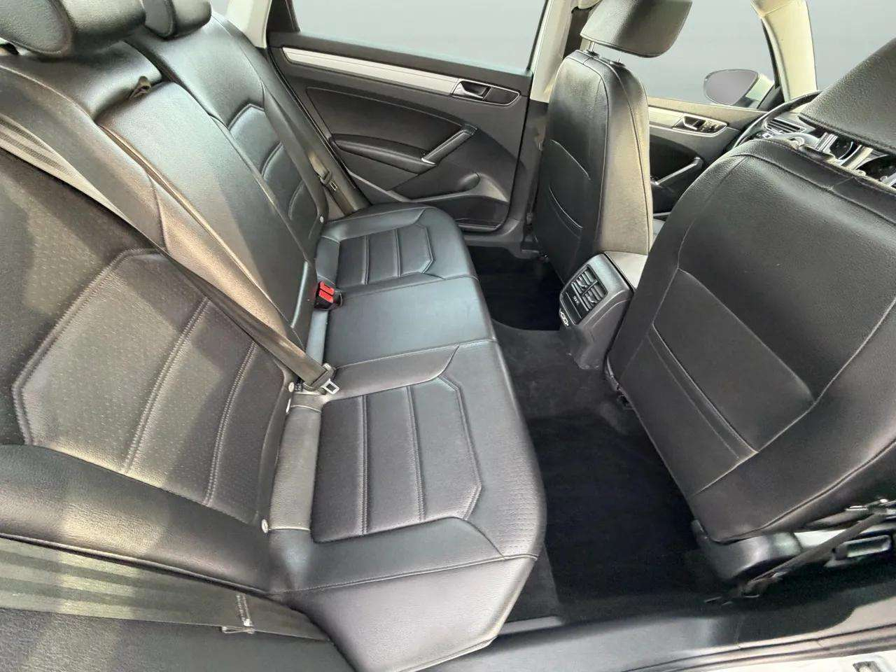 Volkswagen Passat 2.0T Wolfsburg Edition Auto 2019