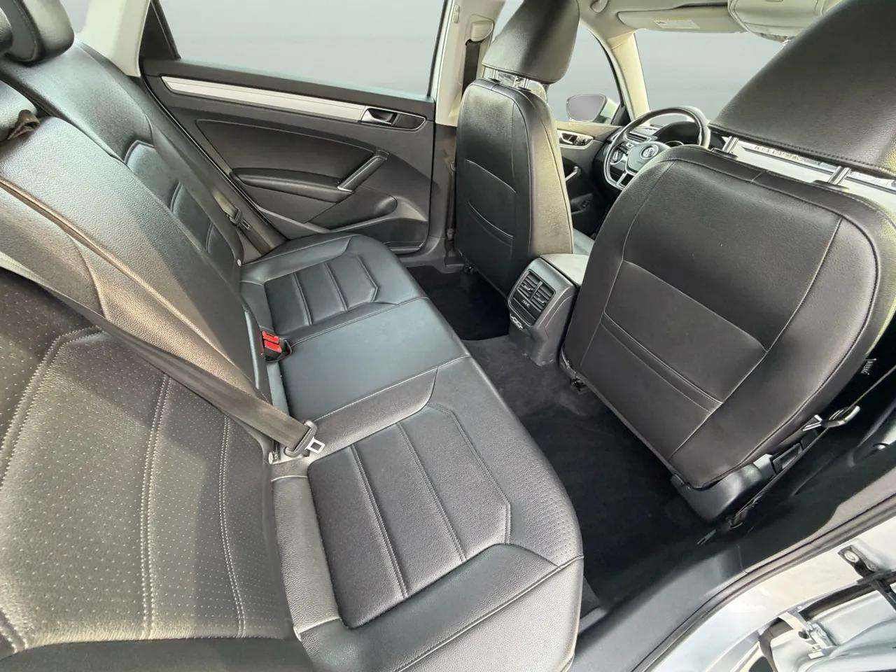 Volkswagen Passat 2.0T Wolfsburg Edition Auto 2019