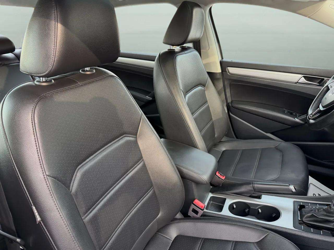 Volkswagen Passat 2.0T Wolfsburg Edition Auto 2019