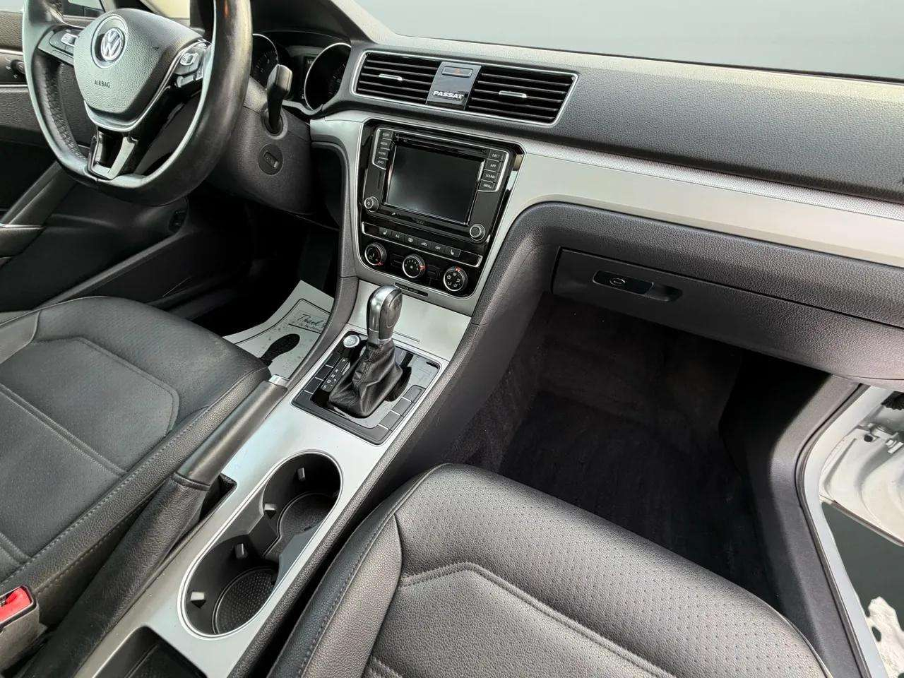 Volkswagen Passat 2.0T Wolfsburg Edition Auto 2019