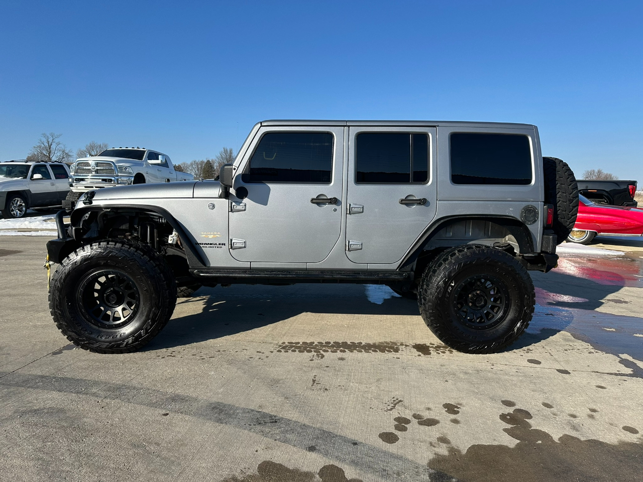 Jeep Wrangler Unlimited 4WD 4dr Sahara 2014