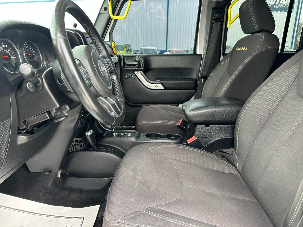 Jeep Wrangler Unlimited 4WD 4dr Sahara 2014