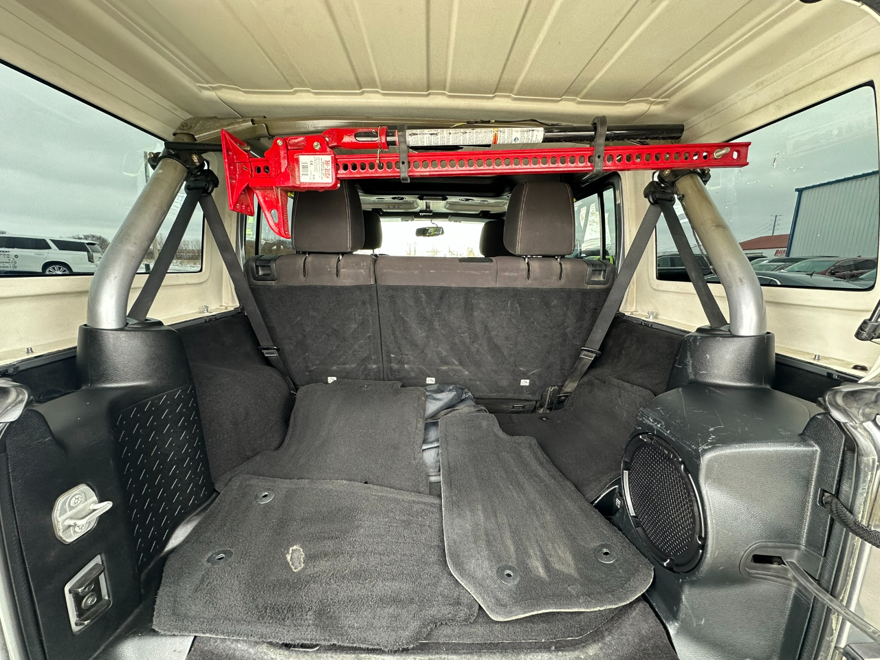 Jeep Wrangler Unlimited 4WD 4dr Sahara 2014