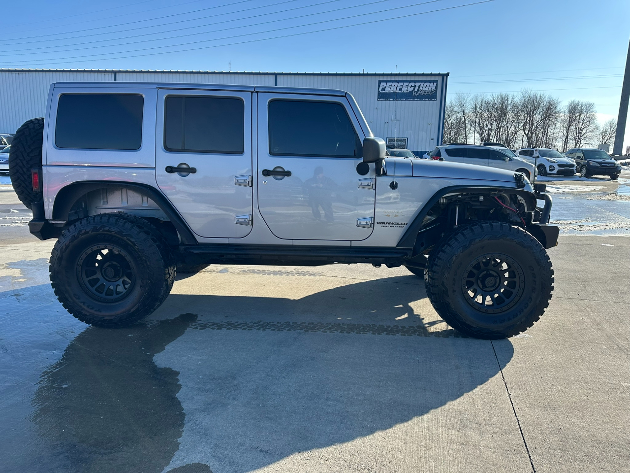 Jeep Wrangler Unlimited 4WD 4dr Sahara 2014