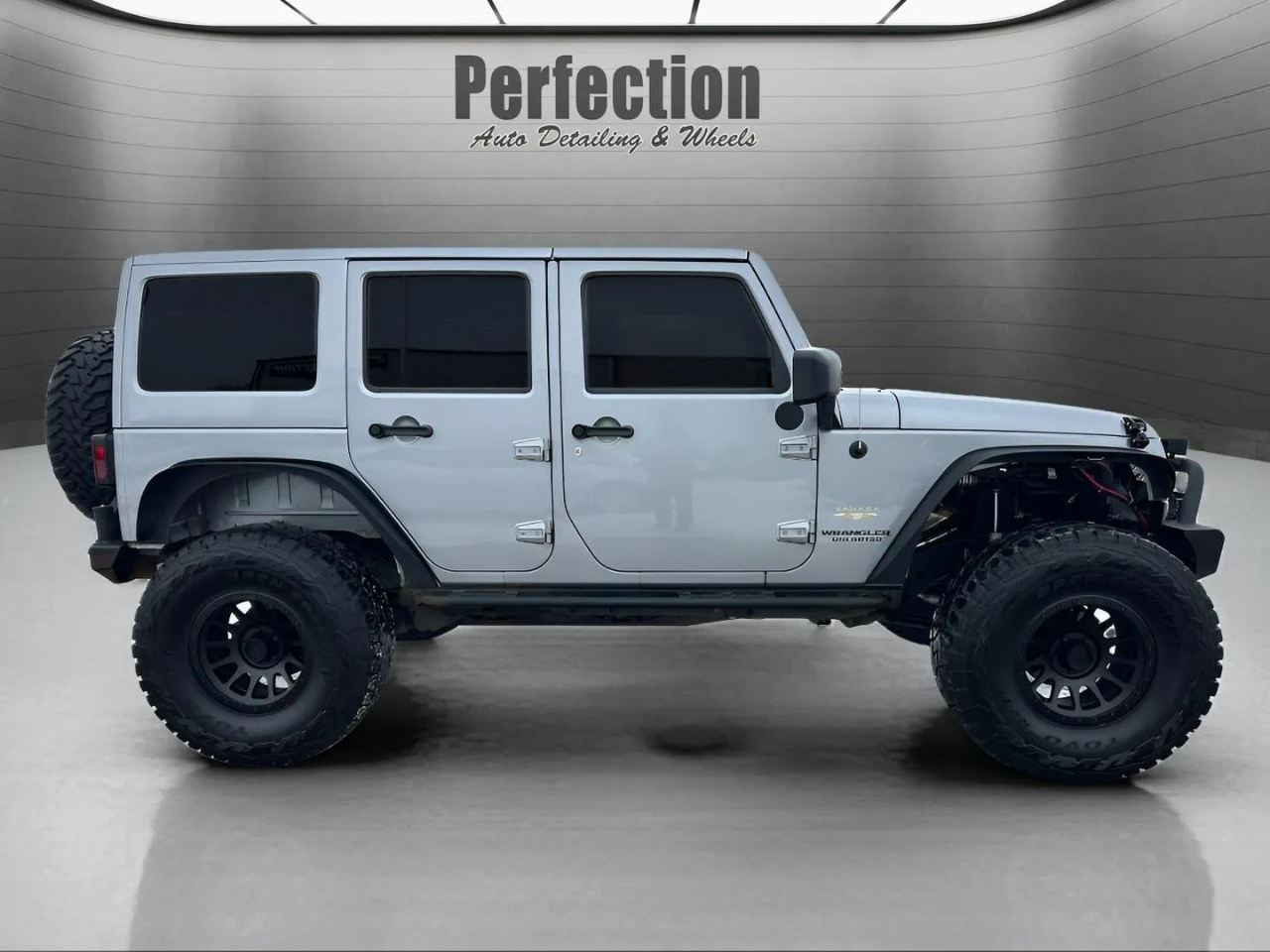 Jeep Wrangler Unlimited 4WD 4dr Sahara 2014