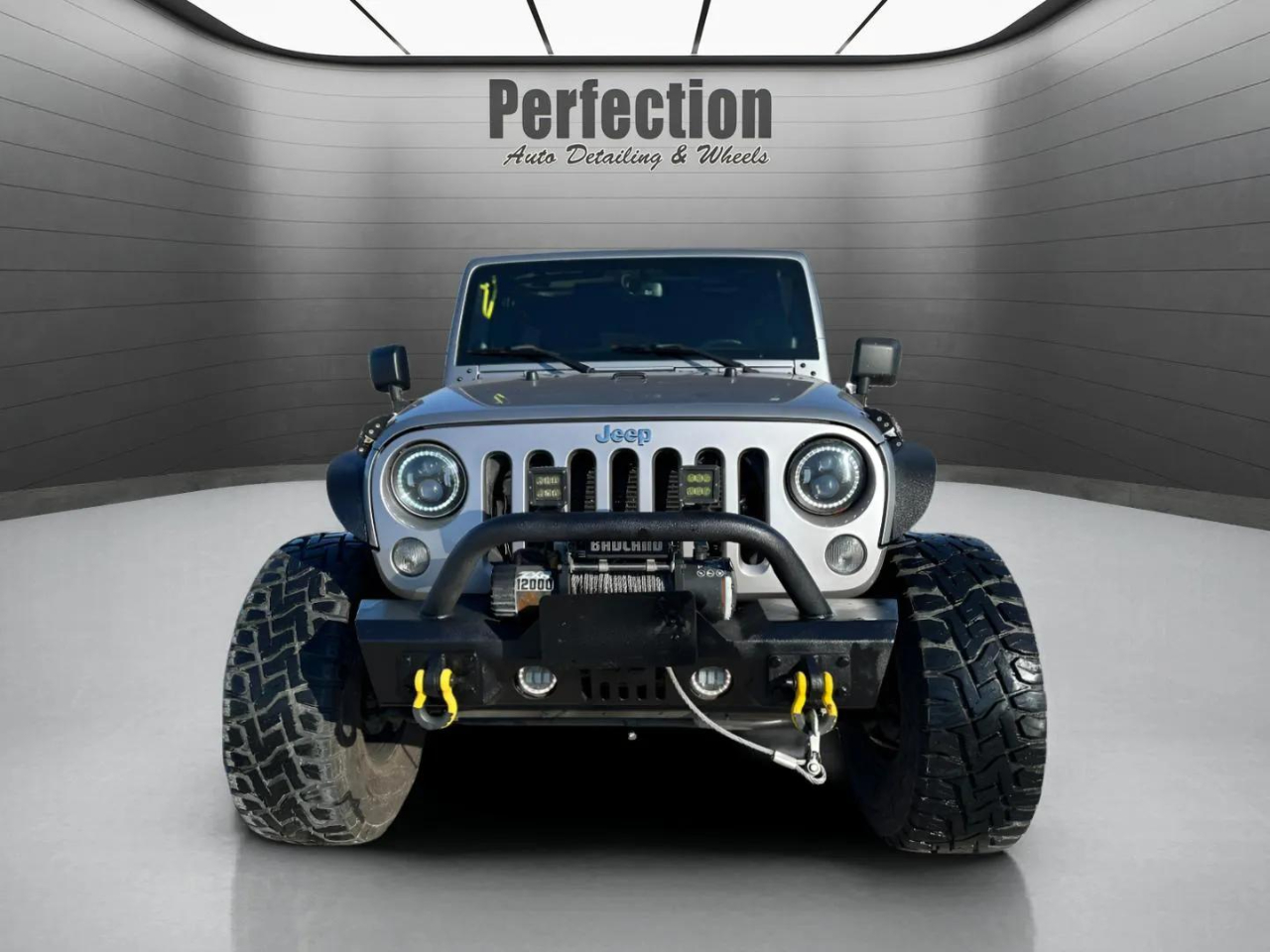 Jeep Wrangler Unlimited 4WD 4dr Sahara 2014