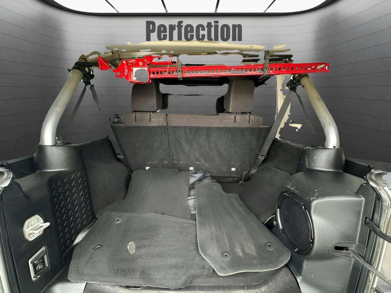 Jeep Wrangler Unlimited 4WD 4dr Sahara 2014