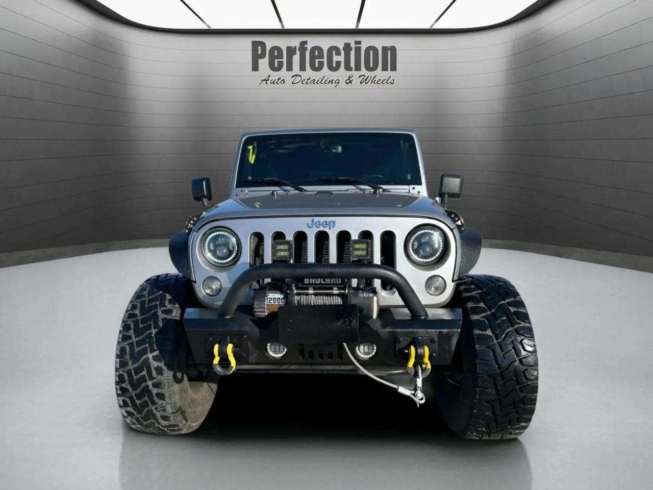 Jeep Wrangler Unlimited 4WD 4dr Sahara 2014