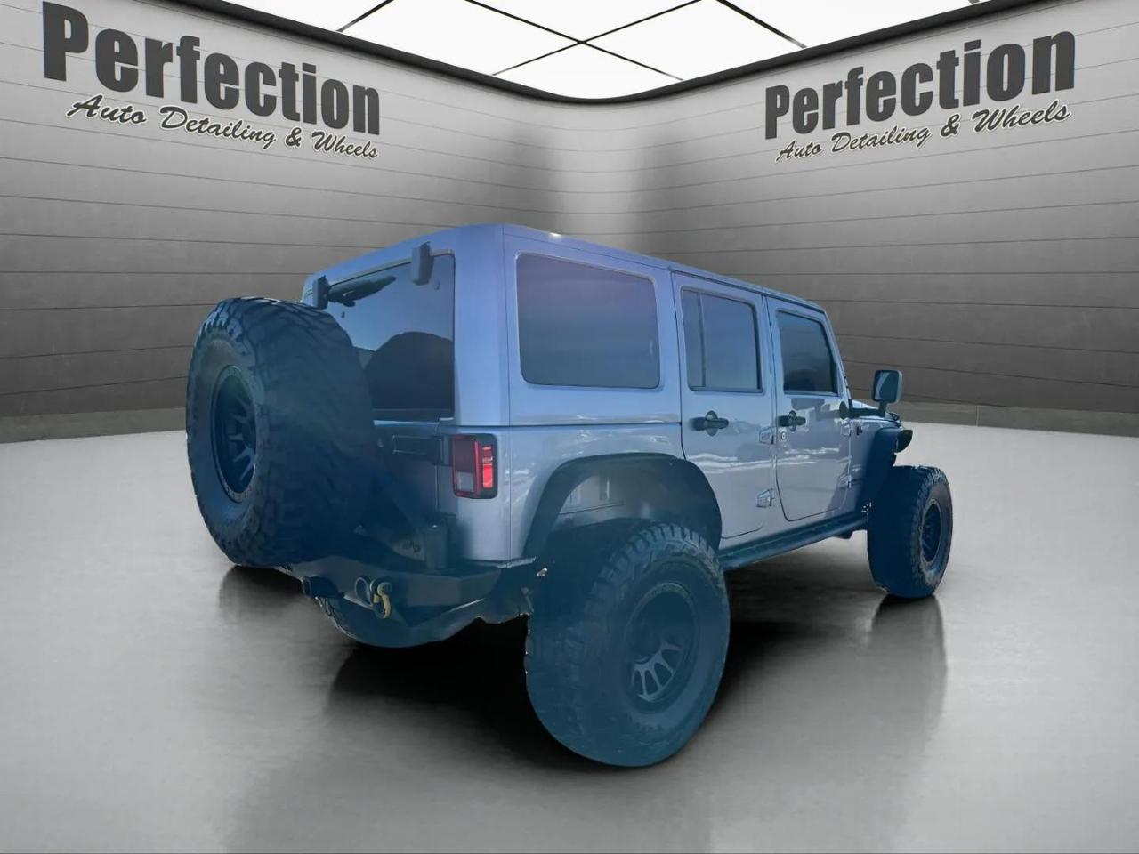 Jeep Wrangler Unlimited 4WD 4dr Sahara 2014
