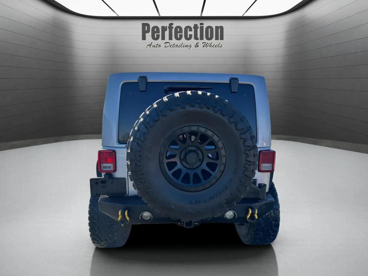 Jeep Wrangler Unlimited 4WD 4dr Sahara 2014