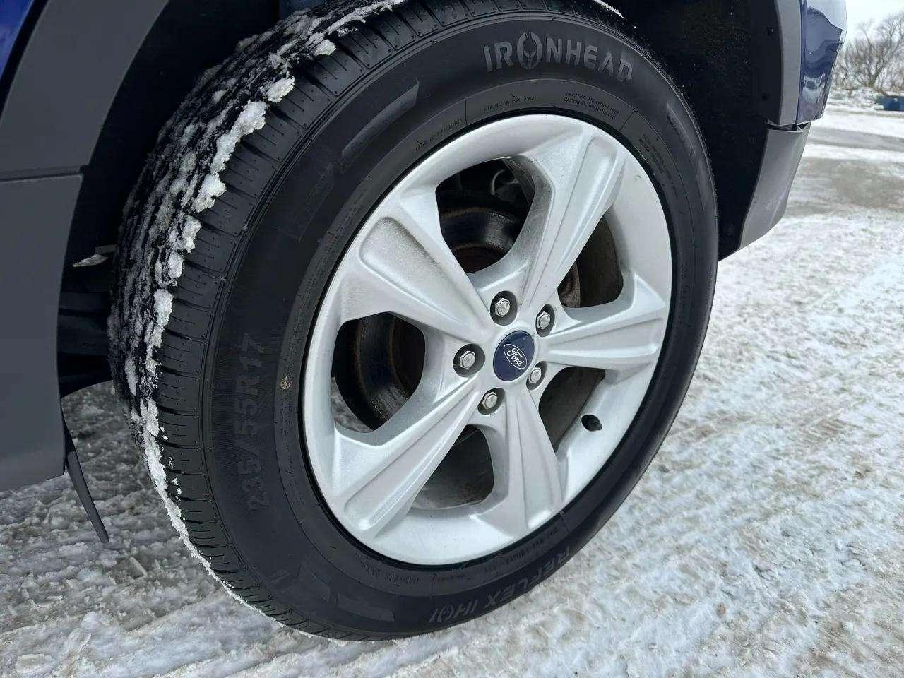 Ford Escape FWD 4dr SE 2015