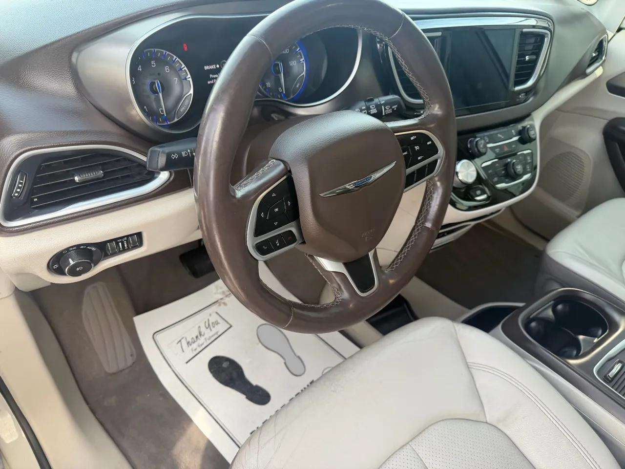 Chrysler Pacifica Touring-L Plus FWD 2017