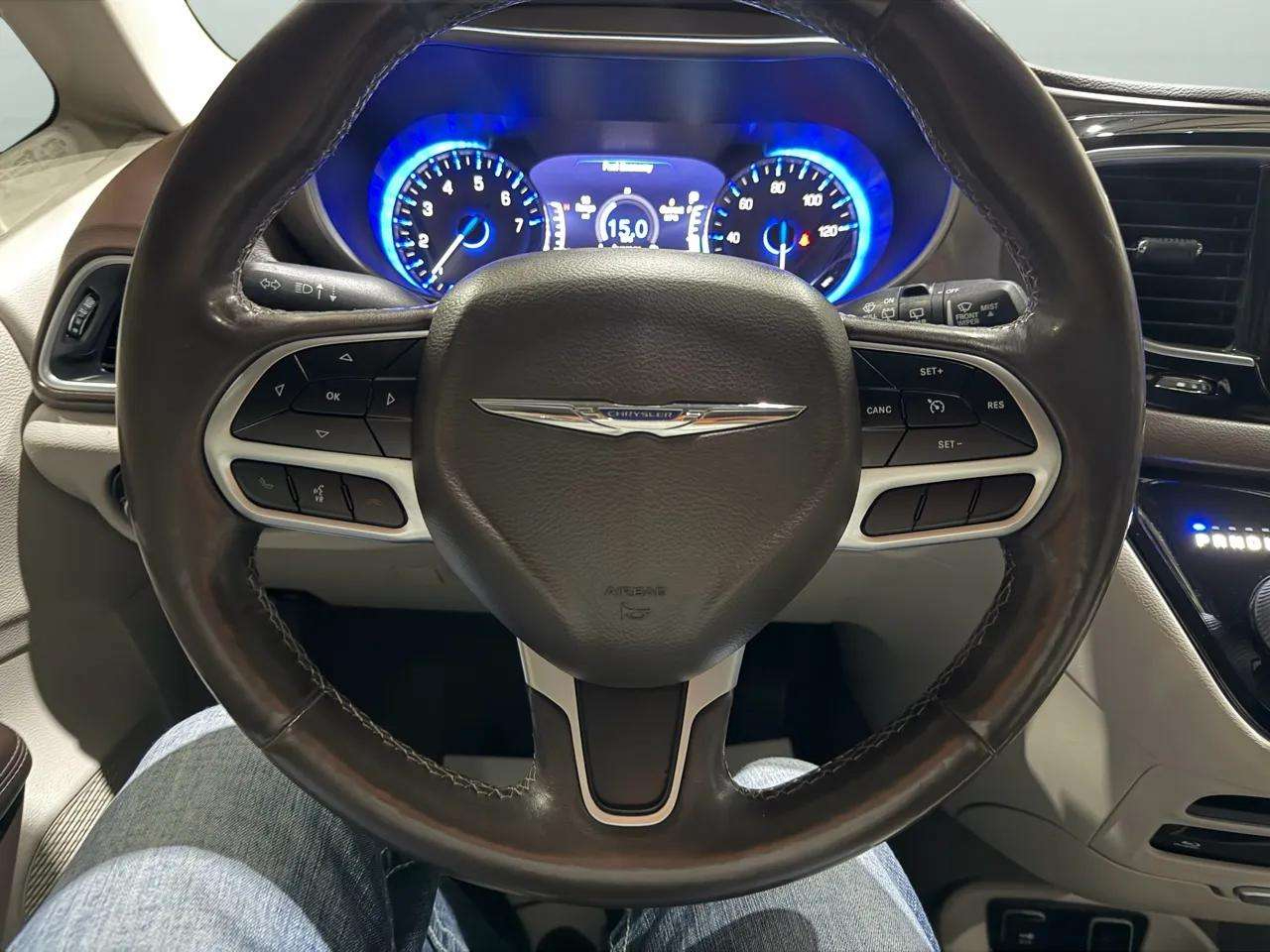 Chrysler Pacifica Touring-L Plus FWD 2017