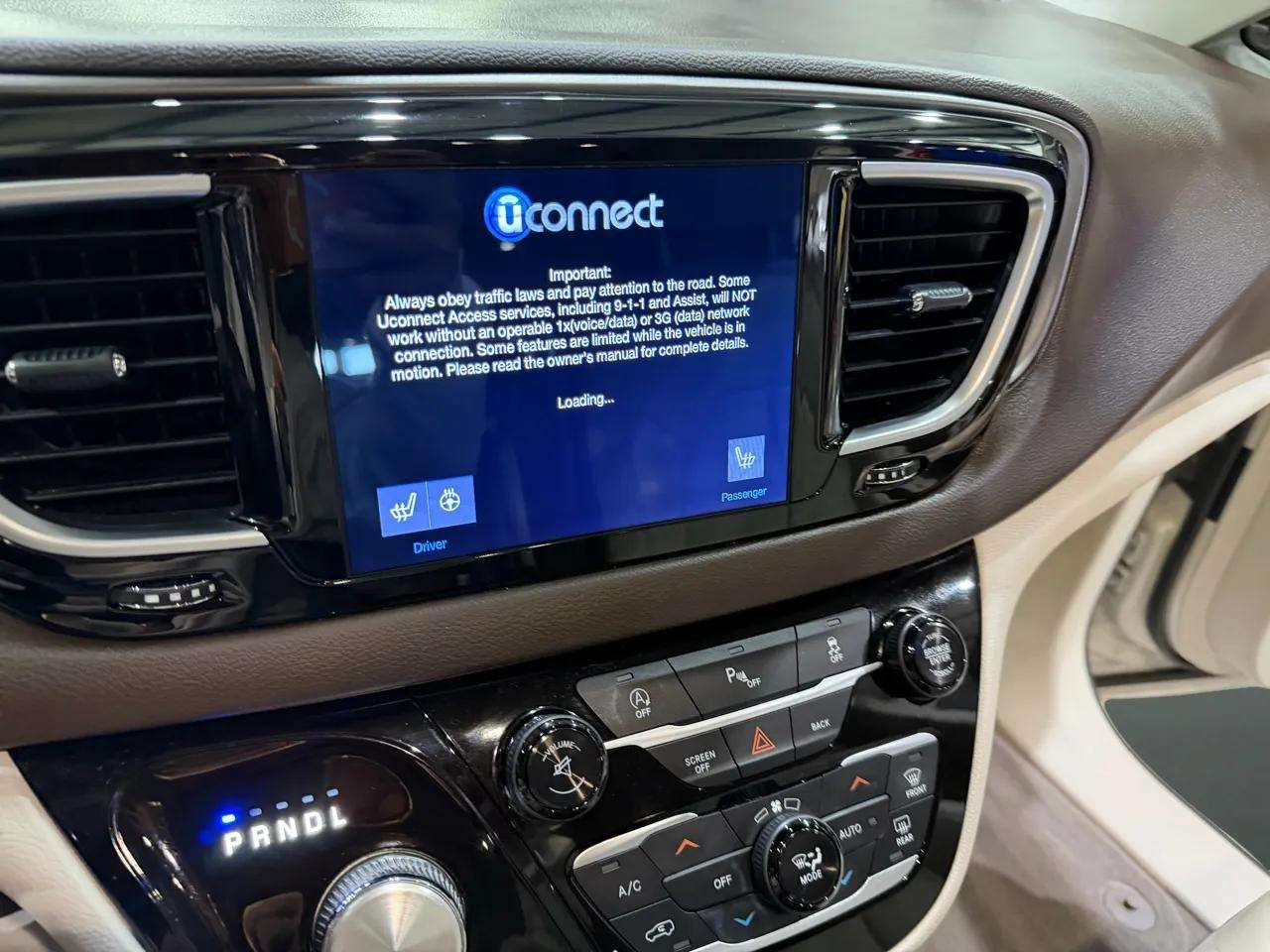 Chrysler Pacifica Touring-L Plus FWD 2017