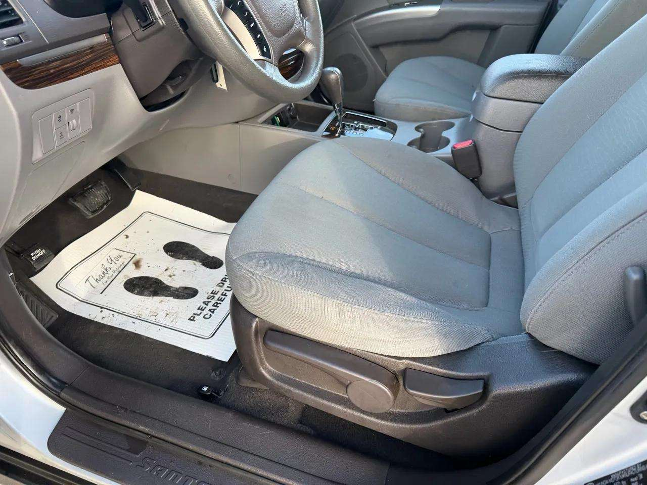 Hyundai Santa Fe AWD 4dr I4 Auto GLS 2010