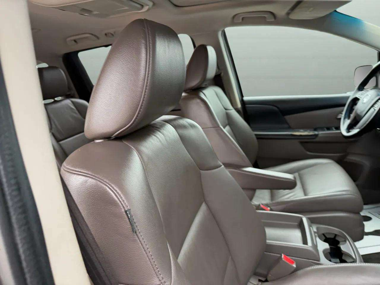 Honda Odyssey 5dr EX-L 2012