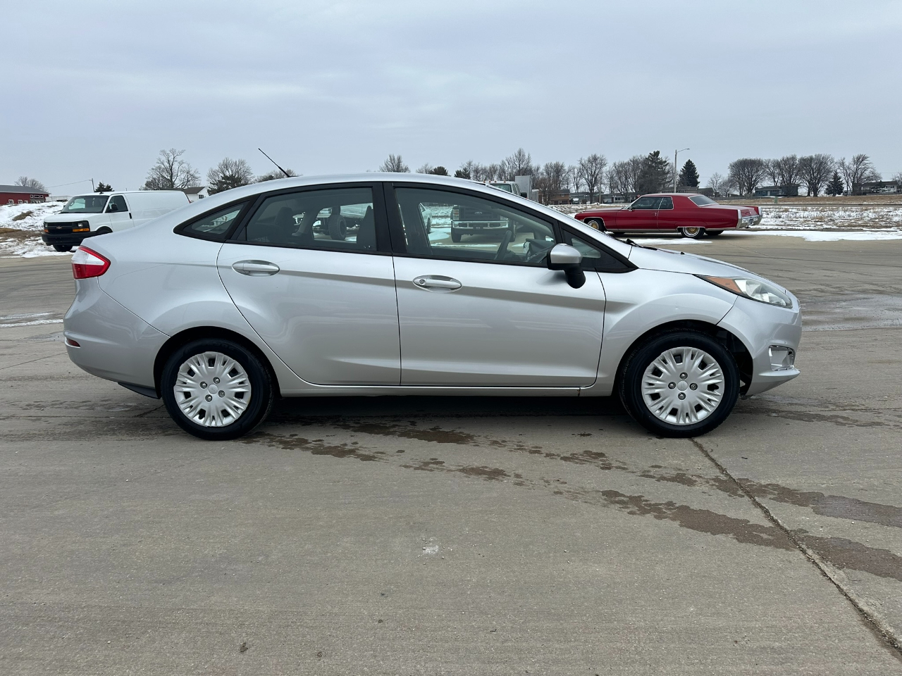 Ford Fiesta 4dr Sdn S 2015