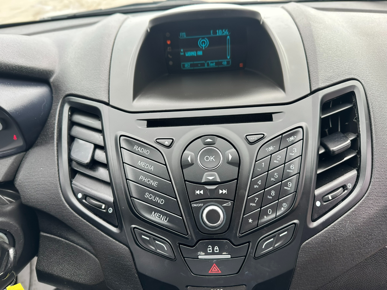 Ford Fiesta 4dr Sdn S 2015