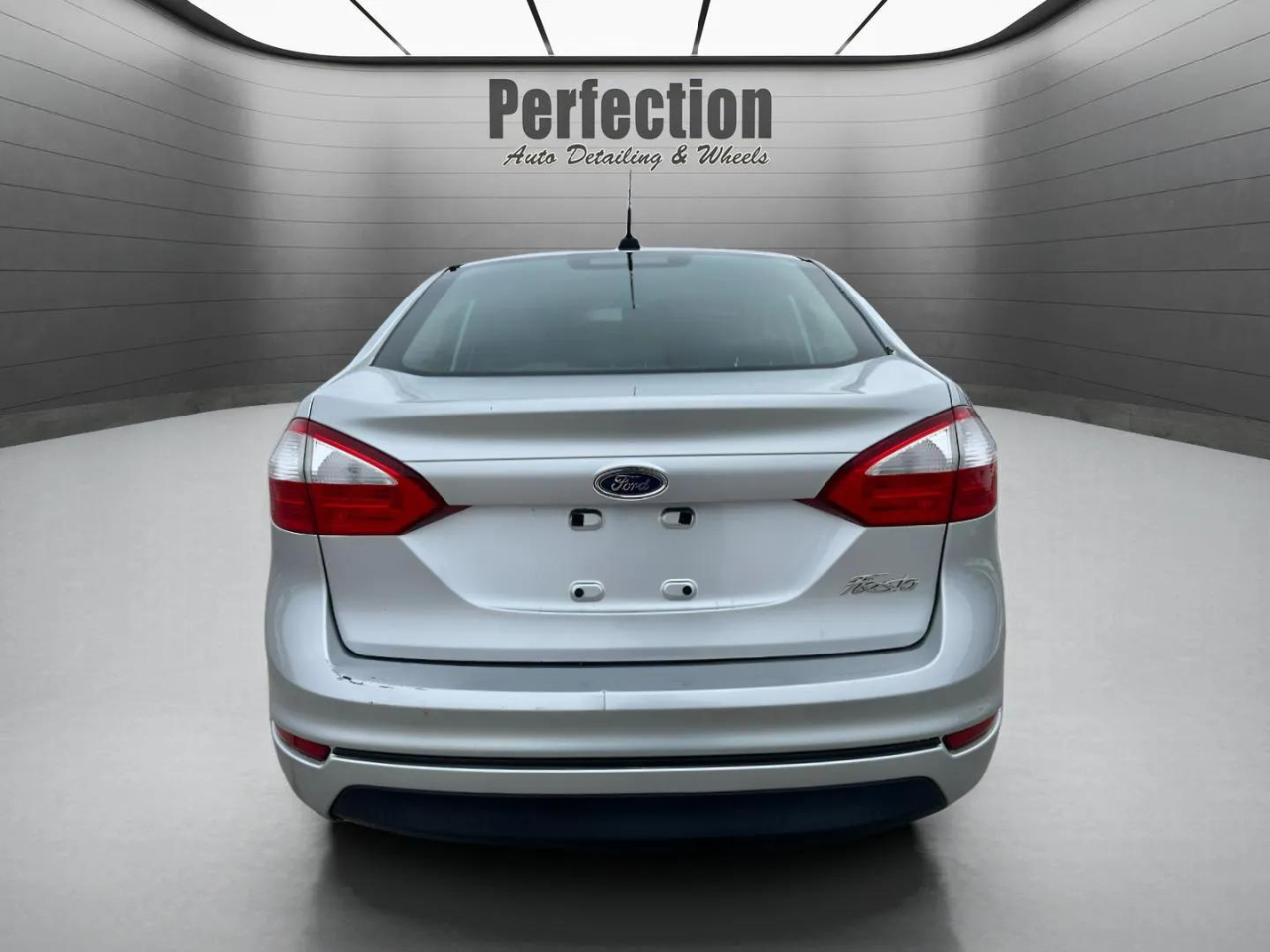 Ford Fiesta 4dr Sdn S 2015