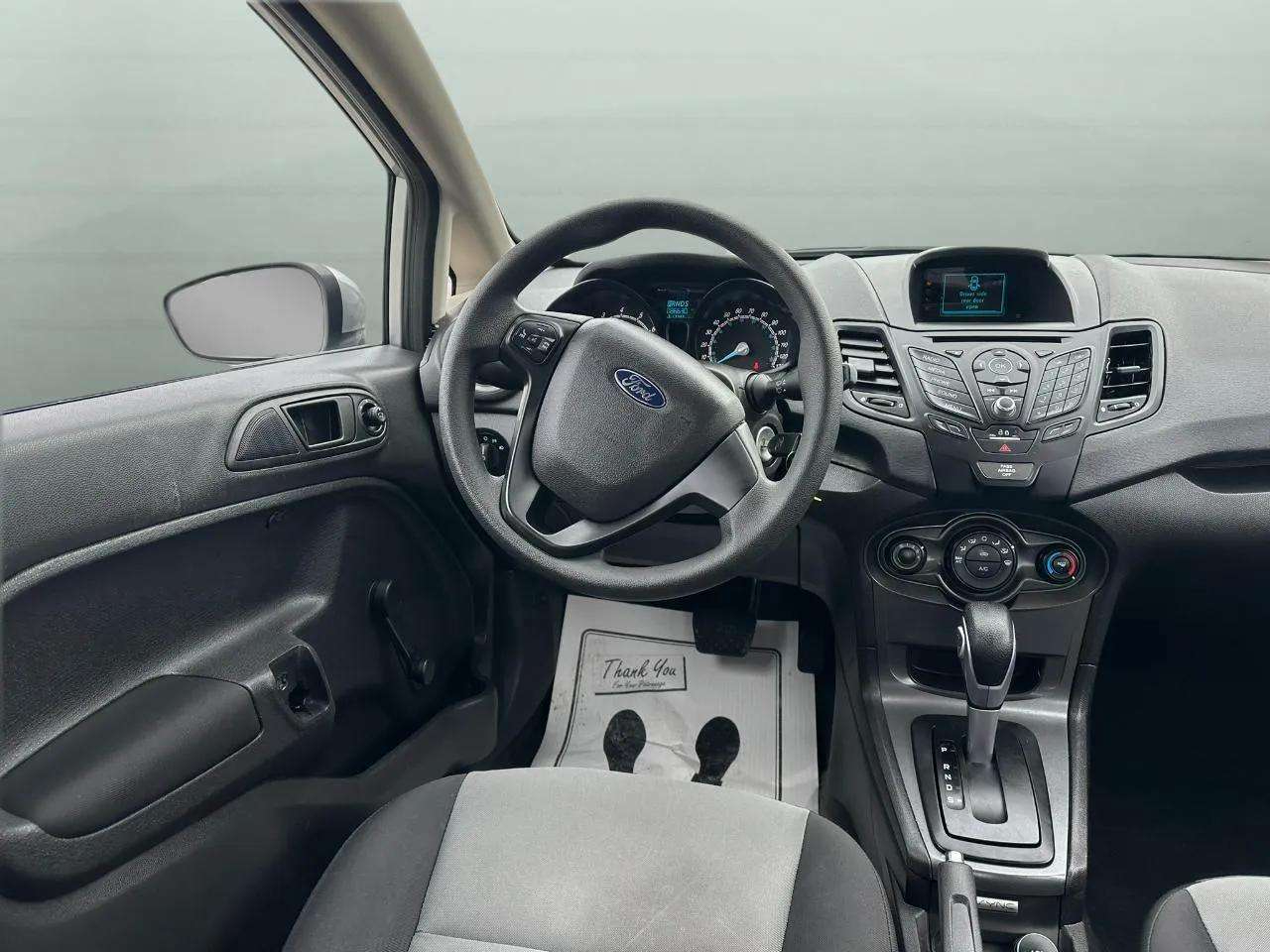 Ford Fiesta 4dr Sdn S 2015