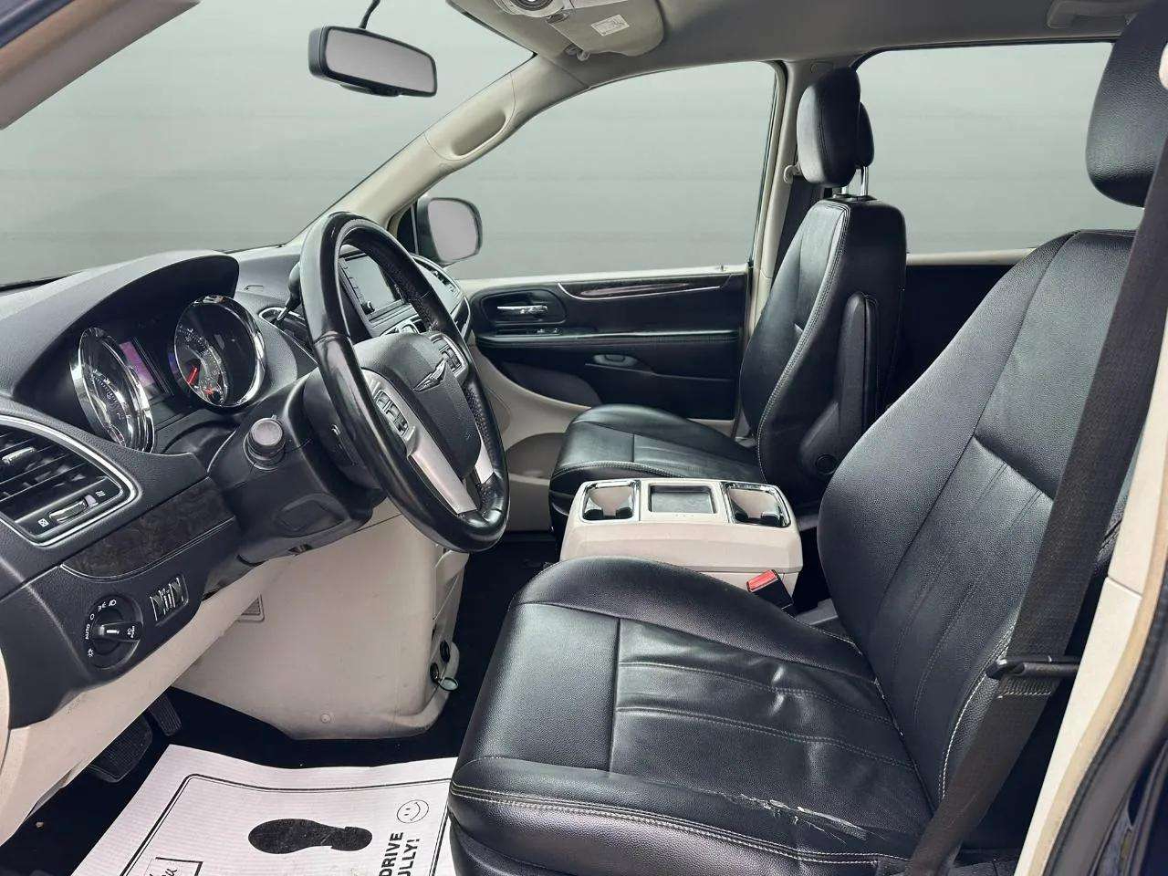 Chrysler Town & Country 4dr Wgn Touring 2015