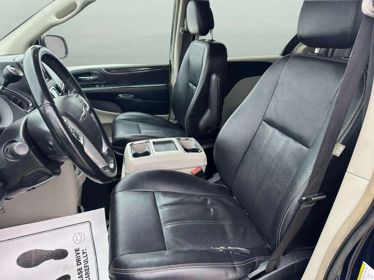 Chrysler Town & Country 4dr Wgn Touring 2015