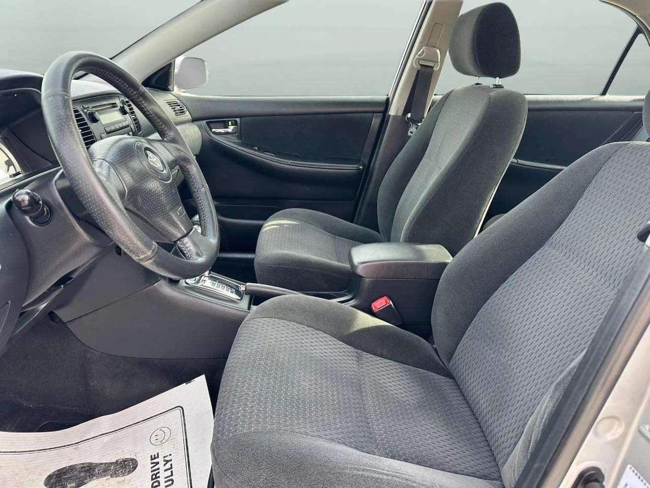 Toyota Corolla 4dr Sdn Man CE (Natl) 2008