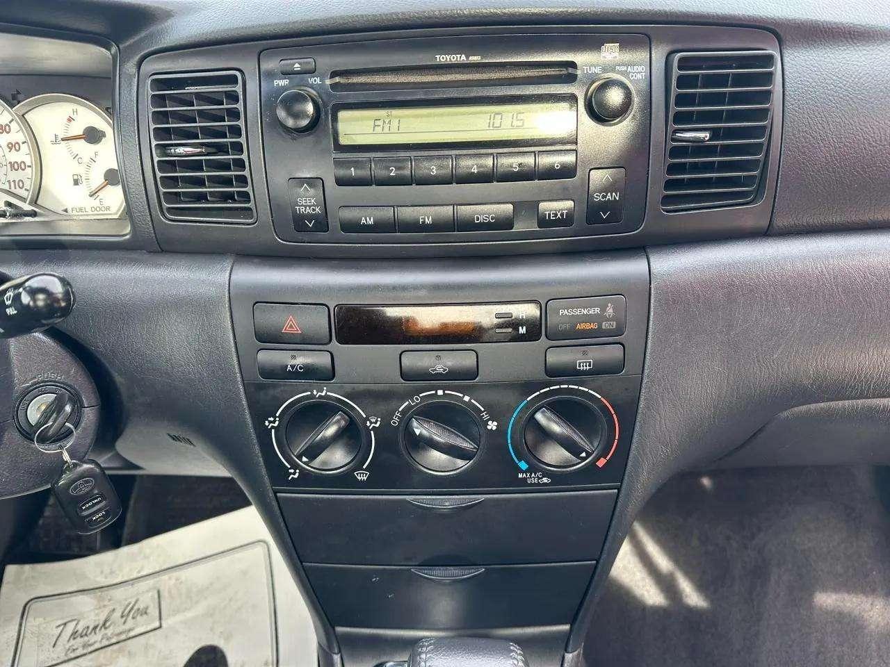 Toyota Corolla 4dr Sdn Man CE (Natl) 2008