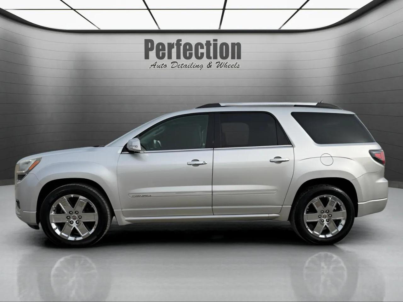 GMC Acadia AWD 4dr Denali 2015